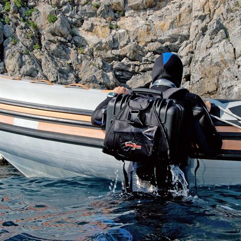 2209 Koffer schwarz mit Schaumstoff