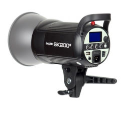 <span class="marke">Godox </span>SK200II