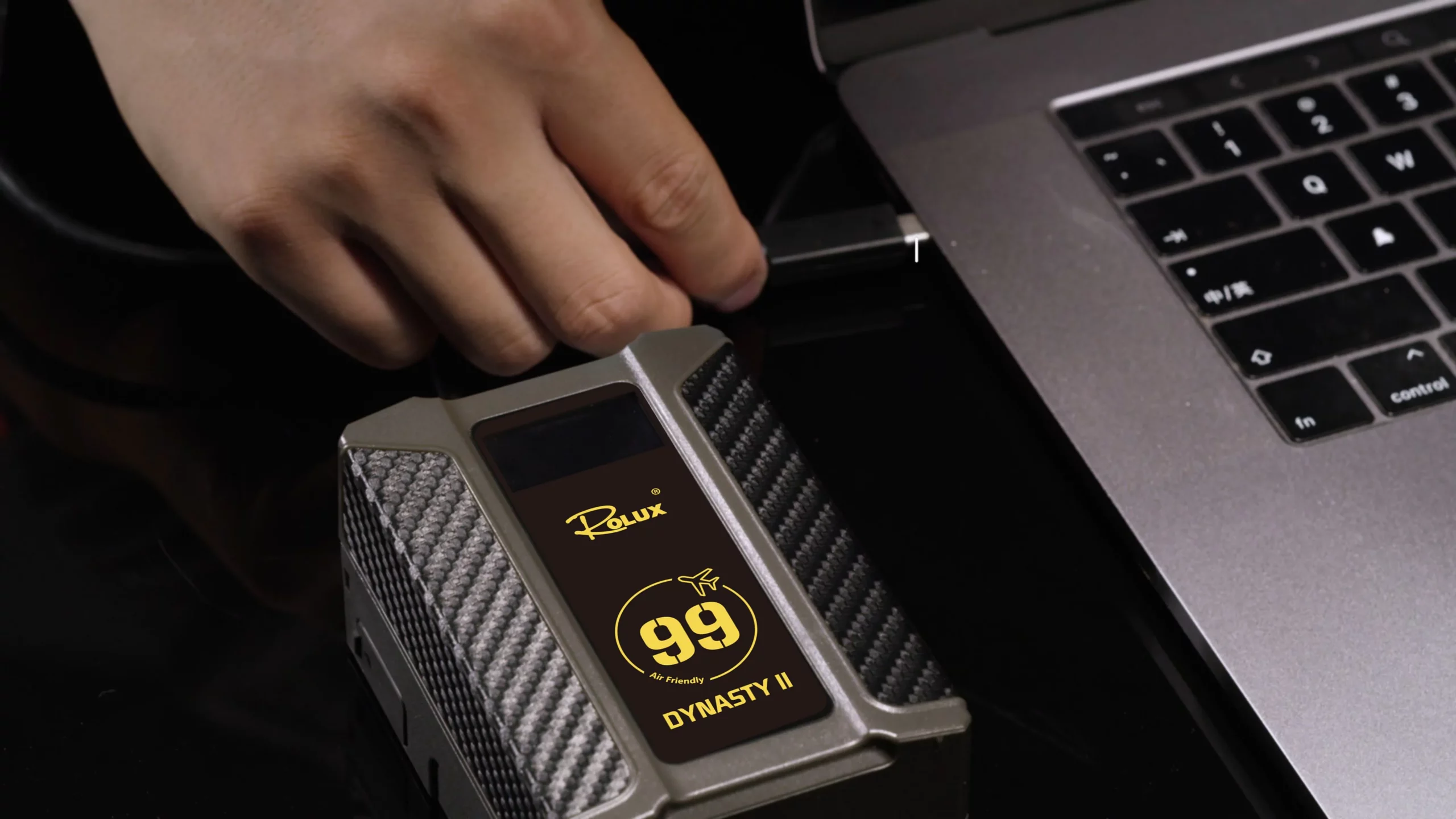 Rolux® V-Mount Akku Dynasty II Rolux® V-Mount Akku Dynasty II