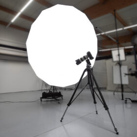 Mietstudio 2m Softbox mit Godox 800Ws Studioblitz