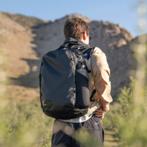 WANDRD NIMBUS 18 black/wasatch green/uyuni purple